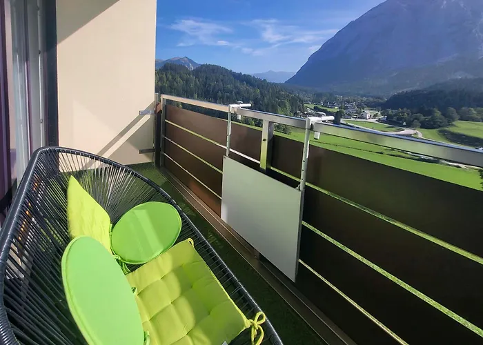 Daire Grimming View *